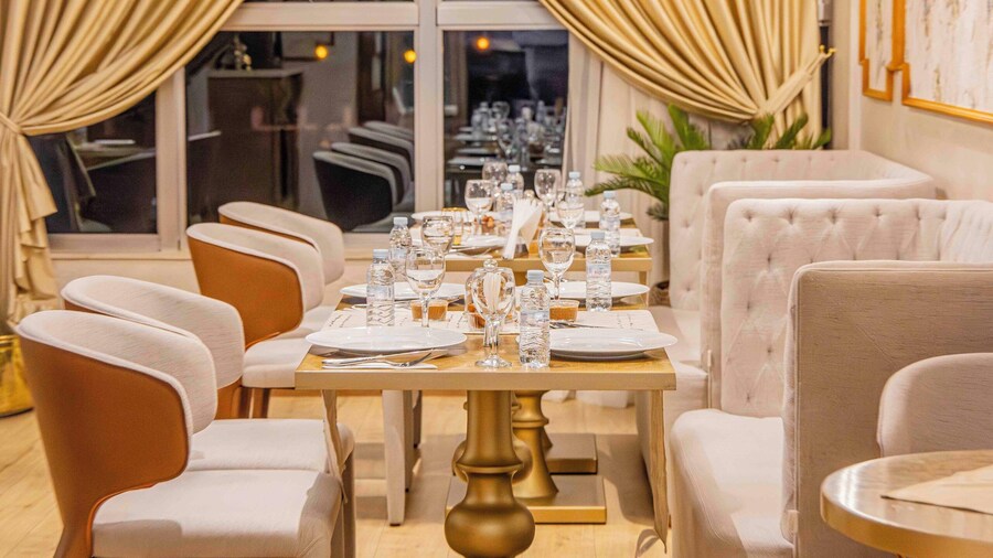 Residence hoteliere- Moroccan Floors