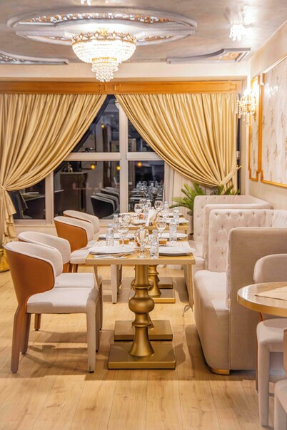 Residence hoteliere- Moroccan Floors