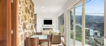 'Casa Eloisa' with Mountain View, Private Terrace and Wi-Fi