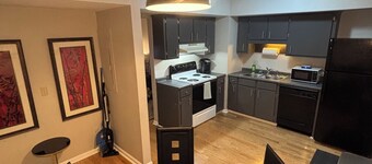 The House of Verde!!  Located near USC, Ft. Jackson and Downtown Columbia.