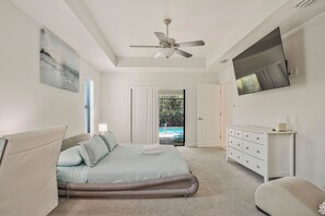4 bedrooms, iron/ironing board, WiFi, bed sheets