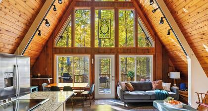 4BR A-Frame at Schuss Mtn | Torch Lake + Pool Access