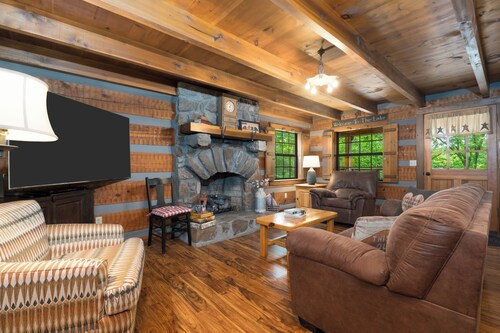 Private Lakeview Rustic Cabin on Barren River Lake -40 min from Beech Bend + WKU