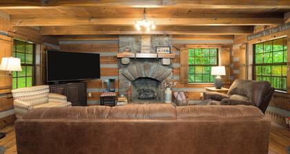 Private Lakeview Rustic Cabin on Barren River Lake -40 min from Beech Bend + WKU