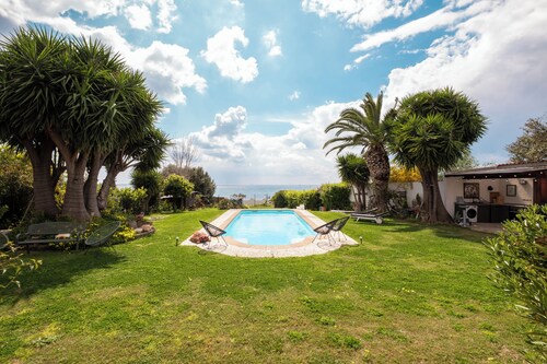 [Beachfront] Private pool and design