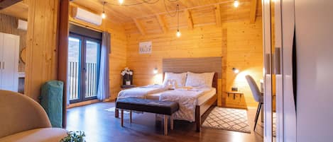 1 slaapkamer, een strijkplank/strijkijzer, gratis wifi, beddengoed