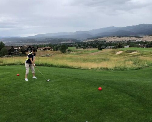 Cozy Eagle Ranch retreat walk to everything