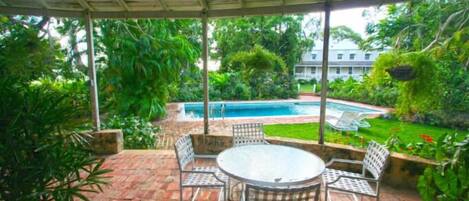 Classic Double Room, Garden View | Terrace/patio