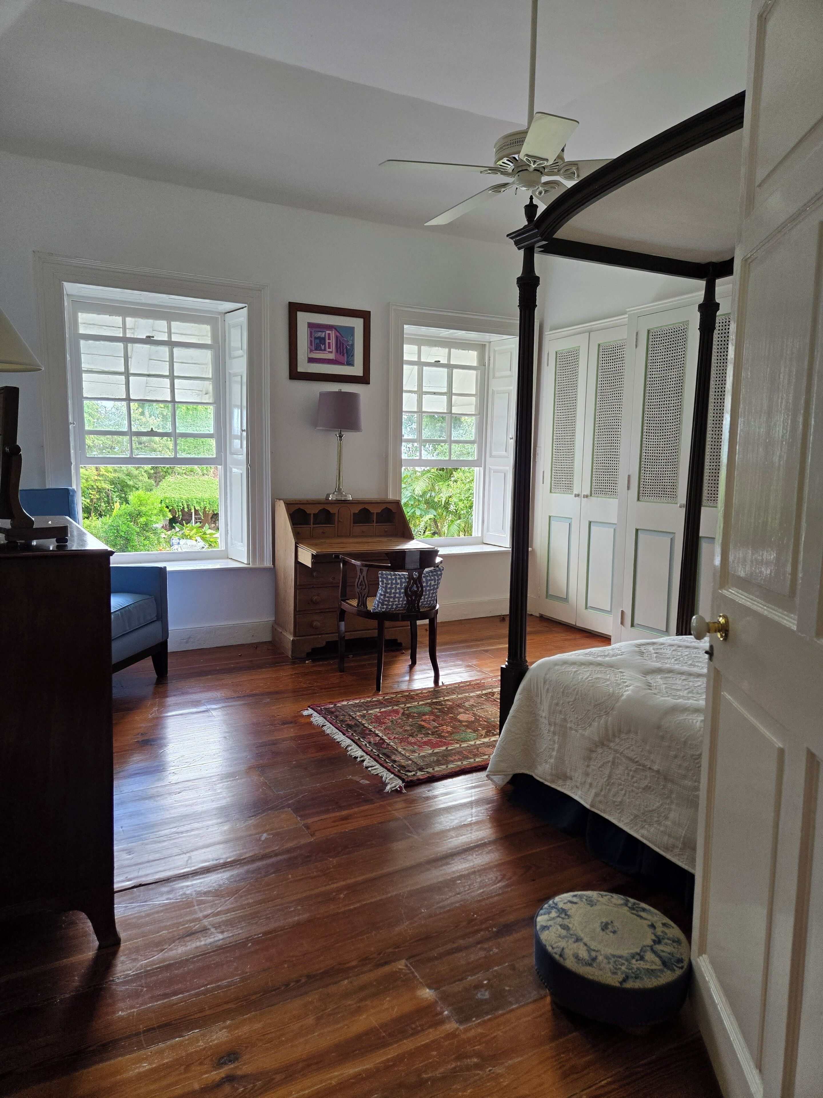 ตู้นิรภัยในห้องพัก, ห้องพักตกแต่งอย่างมีเอกลักษณ์, ตกแต่งพิเศษโดยเฉพาะ