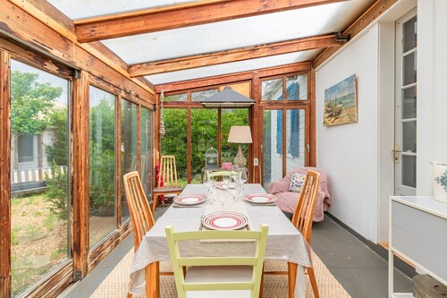 Le Chalet des Eucalyptus - à 200 m de la plage