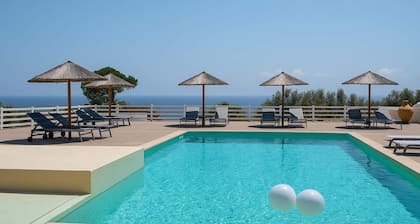 Mantilada Seaside Stay Samos, Shared Pool