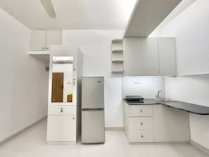 Private kitchen - 600sqft,5 Elite Stay with Pool, Sauna and Gym in Bashundhara (Dhaka)