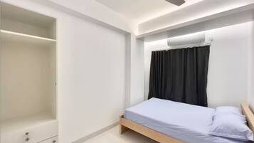 1 chambre, fer et planche Ă repasser, Wi-Fi, draps fournis