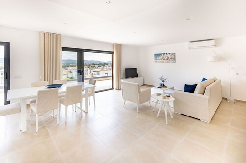 Sant'ana Beach Apartment - BY SCH 