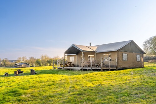 Dog Friendly Safari Tent Cuckoo at Sweffling Hall, Suffolk