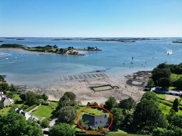 Accommodatie ligt op het strand