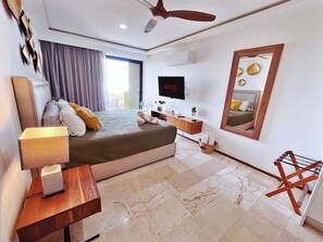 Zimmersafe, Bügeleisen/Bügelbrett, kostenloses WLAN, Bettwäsche