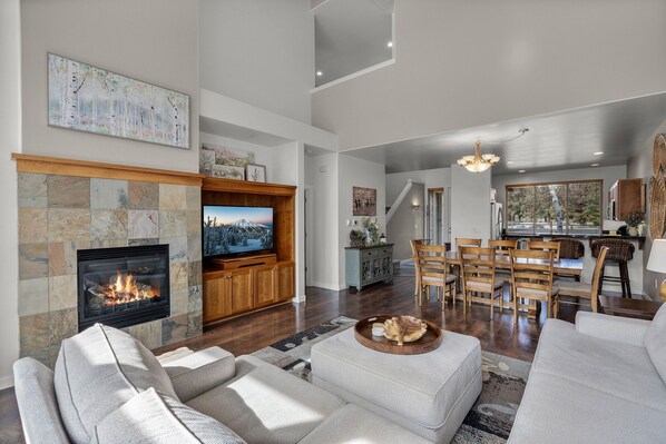 Smart TV, fireplace, DVD player, books
