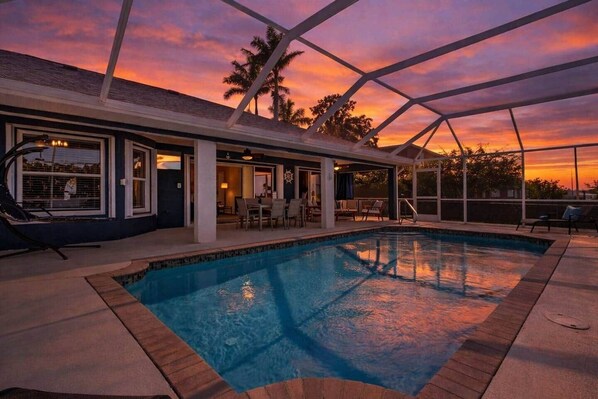 Outdoor pool, a heated pool