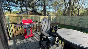 屋外ダイニングエリア