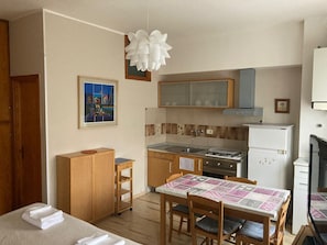 Room - Monolocali Da Vinci (Falconara Marittima)