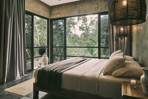 5 Schlafzimmer, Schreibtisch, Bügeleisen/Bügelbrett, kostenloses WLAN