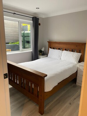4 quartos, ferros/tábuas de passar roupa, Wi-Fi, roupa de cama