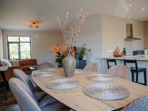 Riverside Dingle - Luxury Apt 2