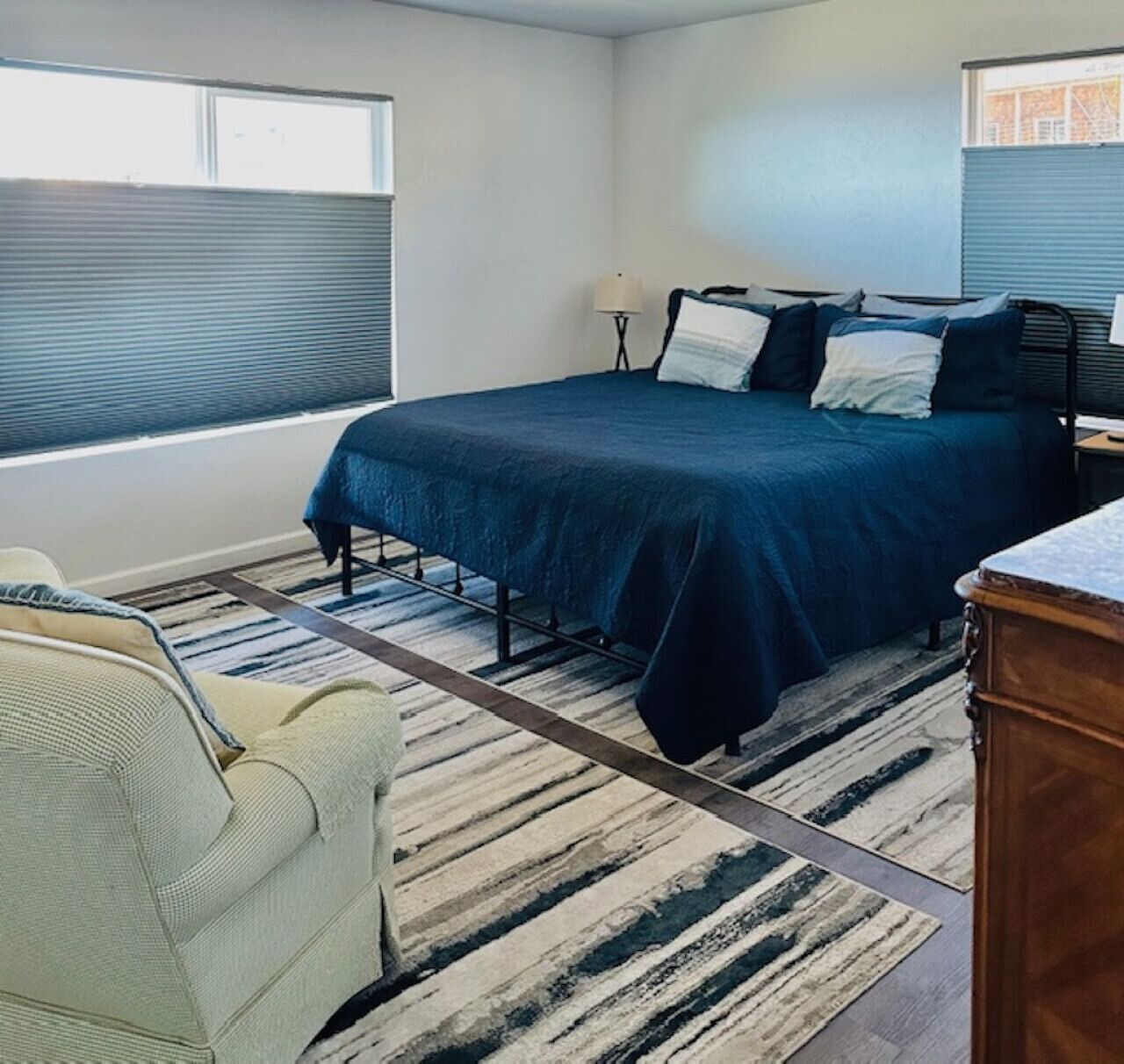 3 bedrooms, desk, iron/ironing board, free WiFi