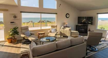 Shelter Cove Ocean View Retreat, A great view of the ocean and airstrip.