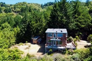 Exterior - Stunning Ocean View Getaway- Private and Serene (Whitethorn)