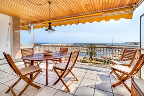 Outdoor dining - Apartment in Blanes with Sea Views (Blanes)