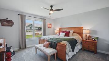 3 bedrooms, iron/ironing board, WiFi, bed sheets