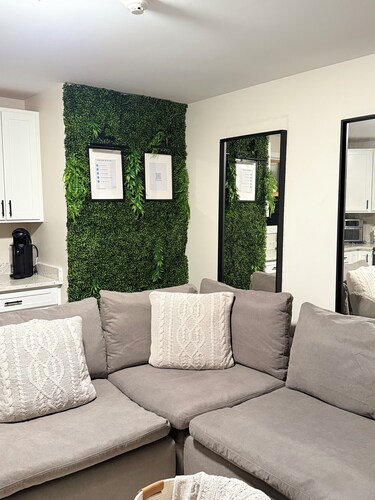 Modern Luxury |Downtown Hartford