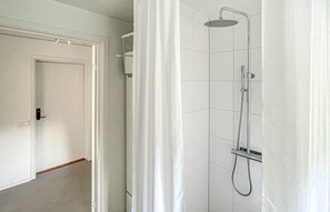 Shower - Nice home in Halmstad with WiFi (Halmstad)