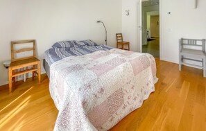 4 bedrooms, free WiFi
