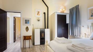 3 chambres, fer et planche à repasser, Wi-Fi gratuit, draps fournis