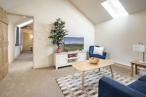 TV - Phoenix Tockwith, York (York)