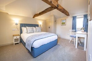 1 bedroom, iron/ironing board, internet, bed sheets - Phoenix Tockwith, York (York)