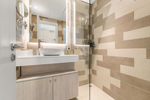 Shower, towels, soap, shampoo