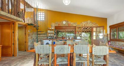 Country House 'Casaleja' with Lake Views, Wi-Fi and Air Conditioning