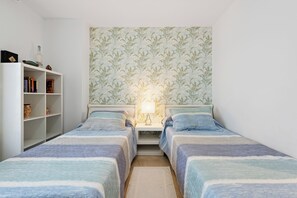 2 Schlafzimmer, Bügeleisen/Bügelbrett, kostenloses WLAN, Bettwäsche