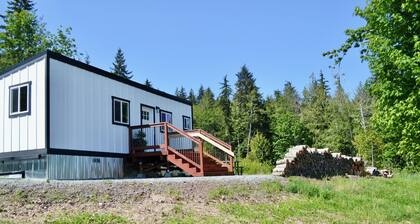 Charming 1-bedroom Tiny house in Port Angeles