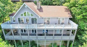 Exterior - Breathtaking views await you! (Sky Valley)