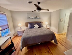 3 soverom, skrivebord, strykejern/-brett og wi-fi