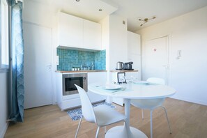 Private kitchen - Studio near Lille with private parking (La Madeleine)