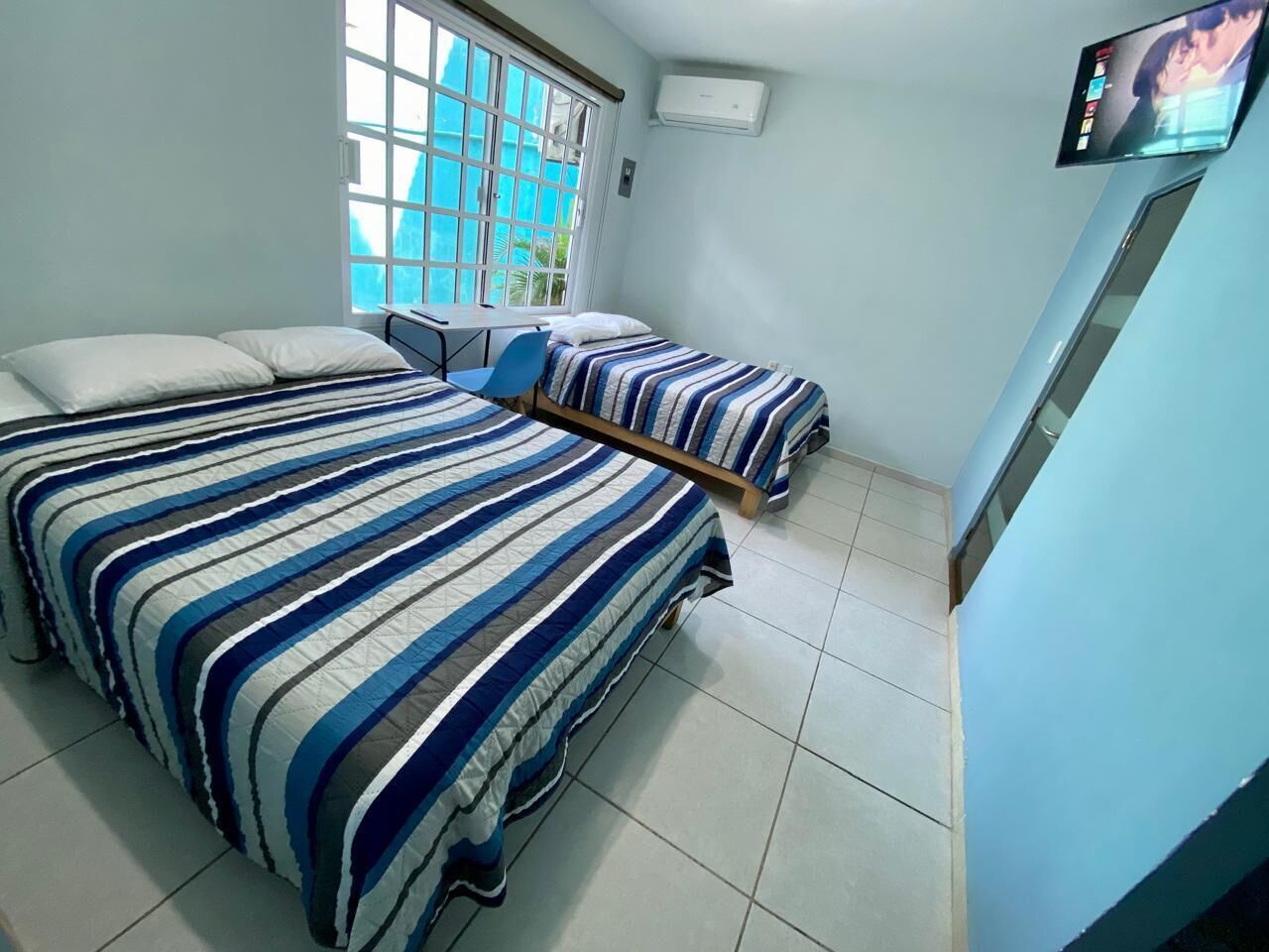 4 bedrooms, desk, iron/ironing board, free WiFi