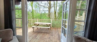 The Retreat -  a holiday lodge that sleeps 4 guests  in 2 bedrooms
