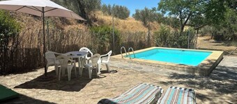 Country House 'La Casa Del Colono' with Mountain View, Shared Pool and Wi-Fi