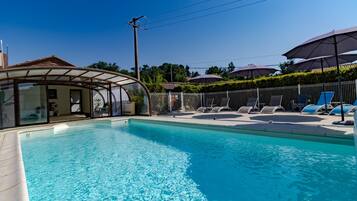 Piscine couverte, piscine chauffée